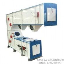 耐火材料專用Z型提升機(jī)，整機(jī)防爆，內(nèi)置強(qiáng)制通風(fēng)系統(tǒng)